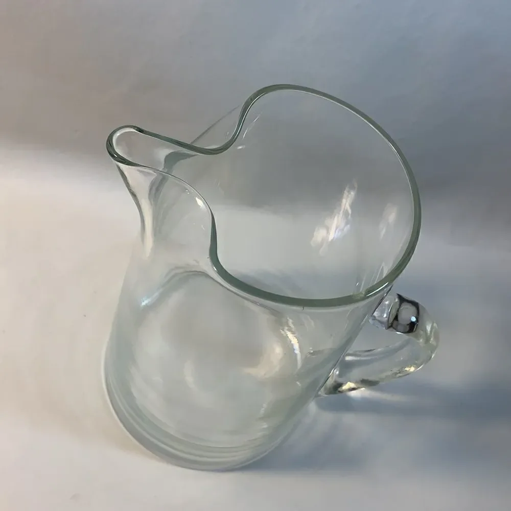 Clear Glass Needle Nose Spout Serving Juice Bar Cocktail Pitcher 1 Quart EUC